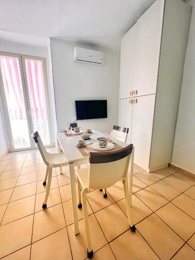 Appartamento La Casa Di Re Ferdinando Napoli Esterno foto